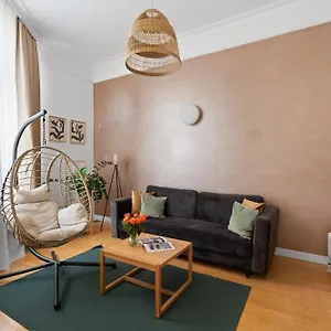  Apartment Golden Market Square - 3rooms, 90m2 Of Comfort & Quiet - As R502